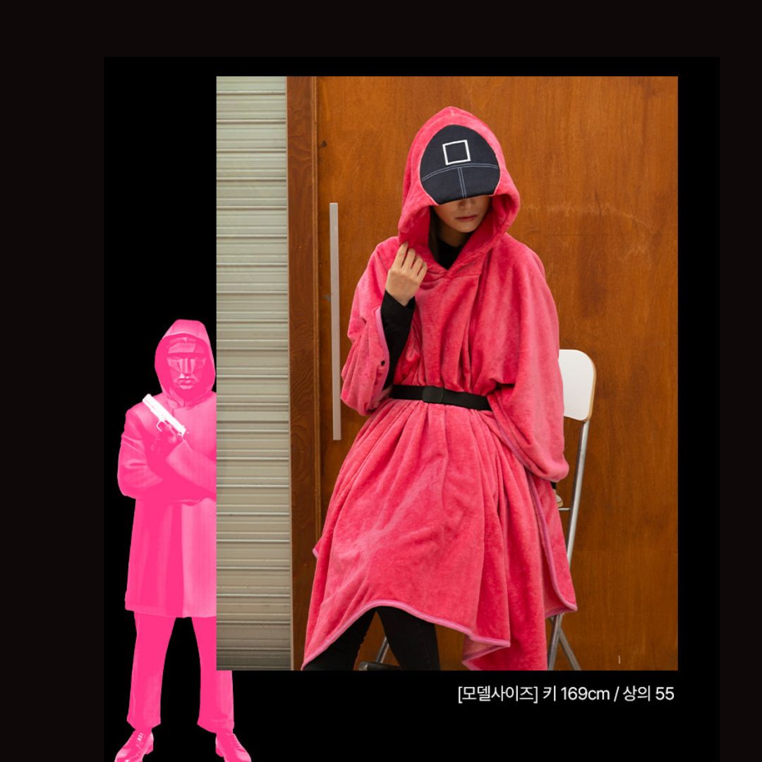 Bộ Quà Tặng Squid Game Pink Soldier Hood Cloak Blanket - Kallos Vietnam