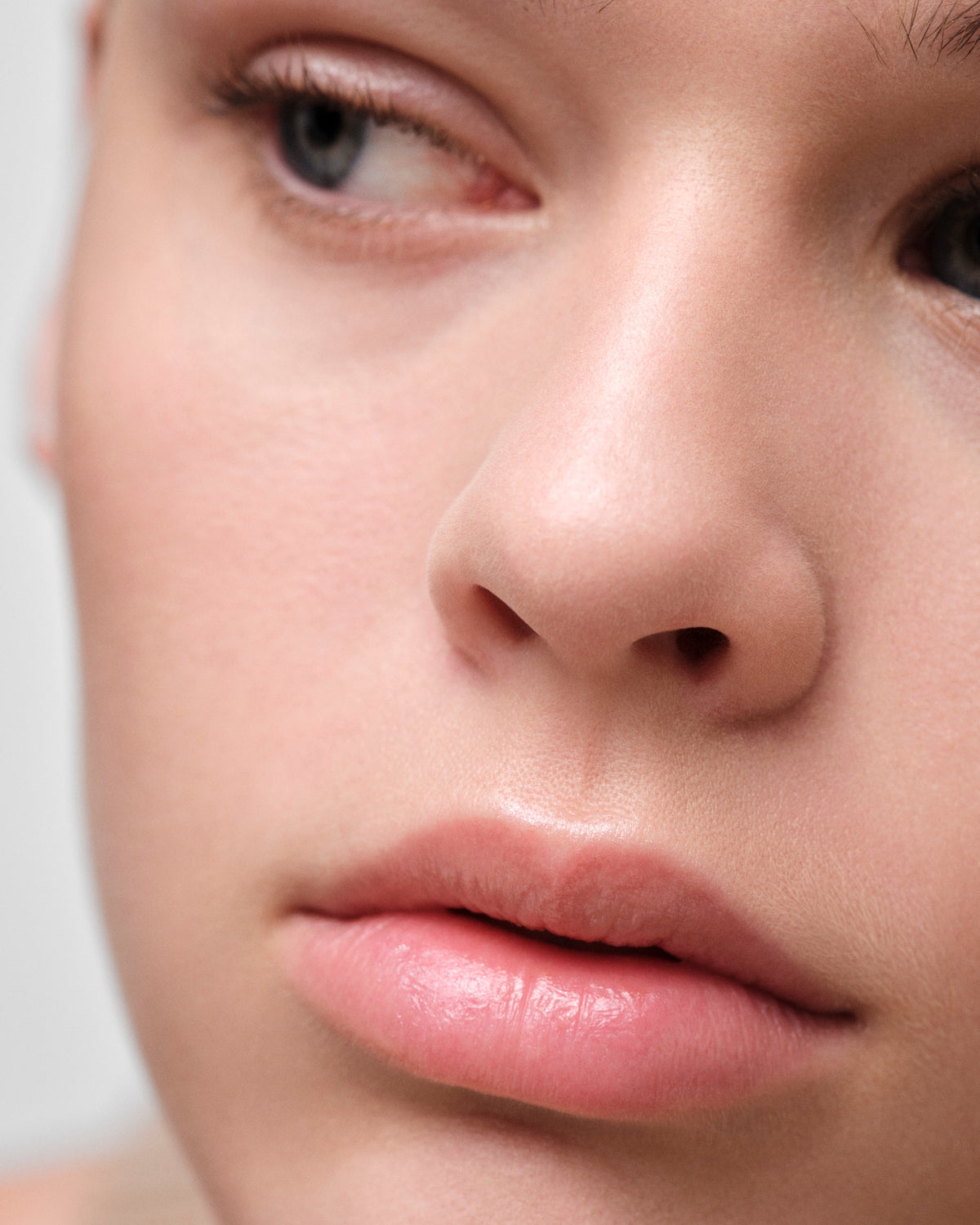 Son PRADA Lip Balm #U000 Universal - Kallos Vietnam