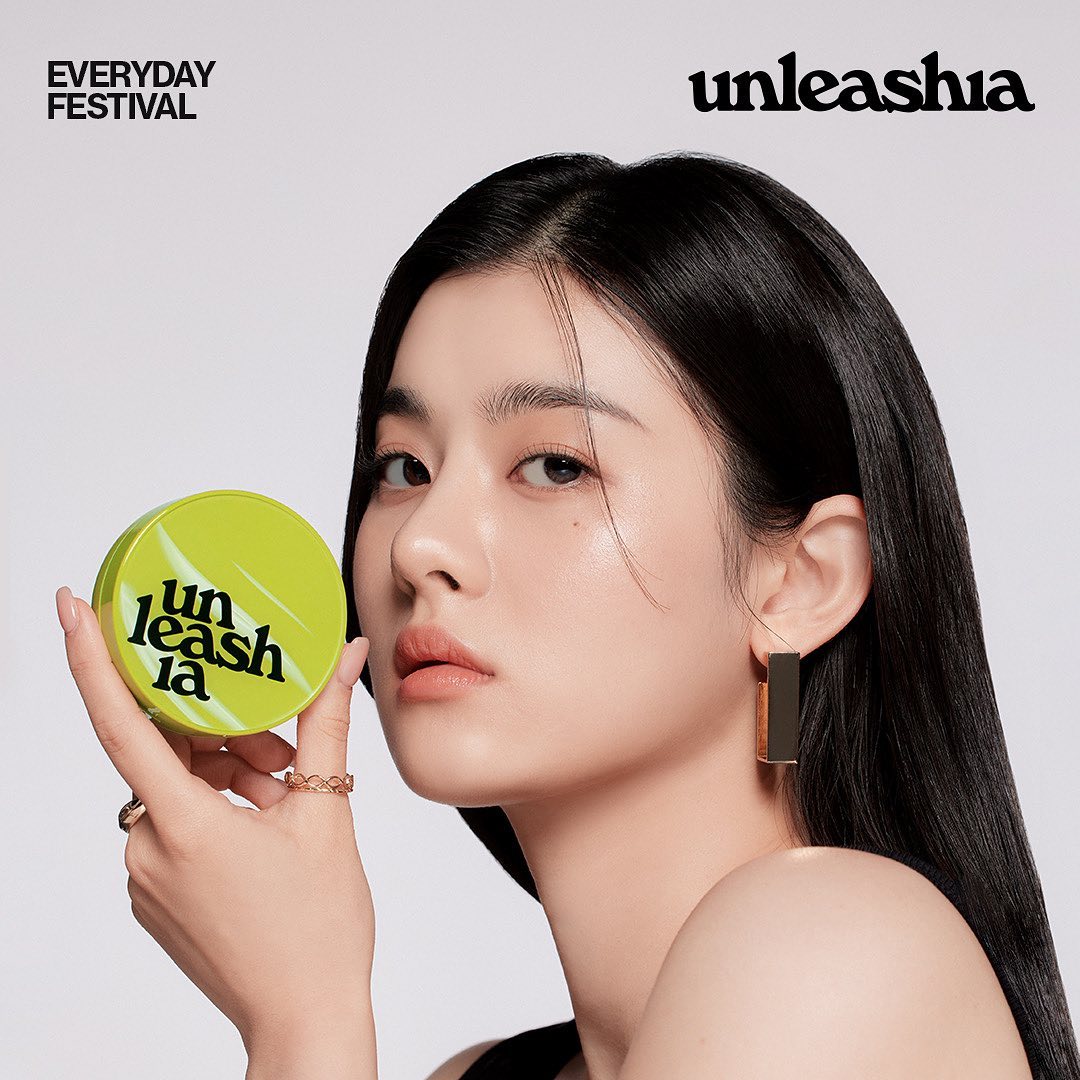 Phấn Nước UNLEASHIA Satin Wear Healthy Green Cushion - Kallos Vietnam