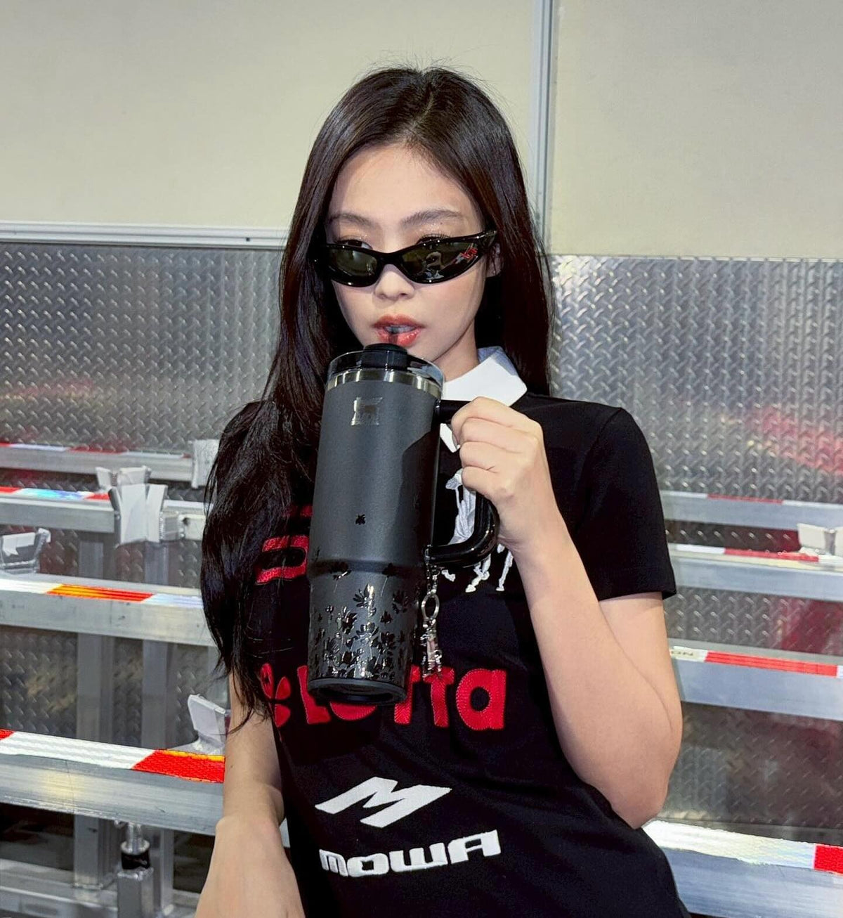 Bình Nước Stanley 1913 x JENNIE Quencher Luxe Tumbler #Midnight Ruby