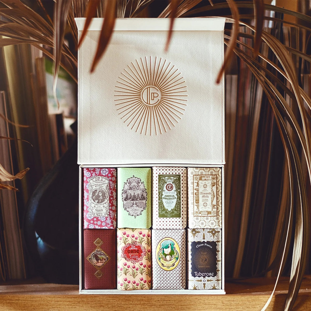 Bộ Quà Tặng Claus Porto Classico 8 Mini Soaps Gift Box