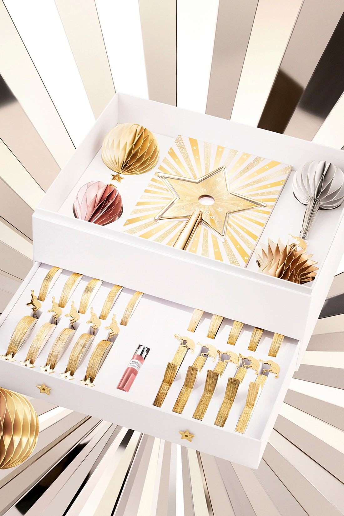 Bộ Quà Tặng Dior Scented Ornament Set Holiday 2025