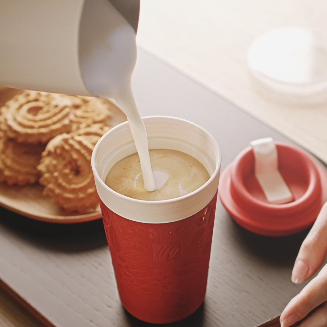 Ly ILLY Travel Mug Zagnoli Matte Red