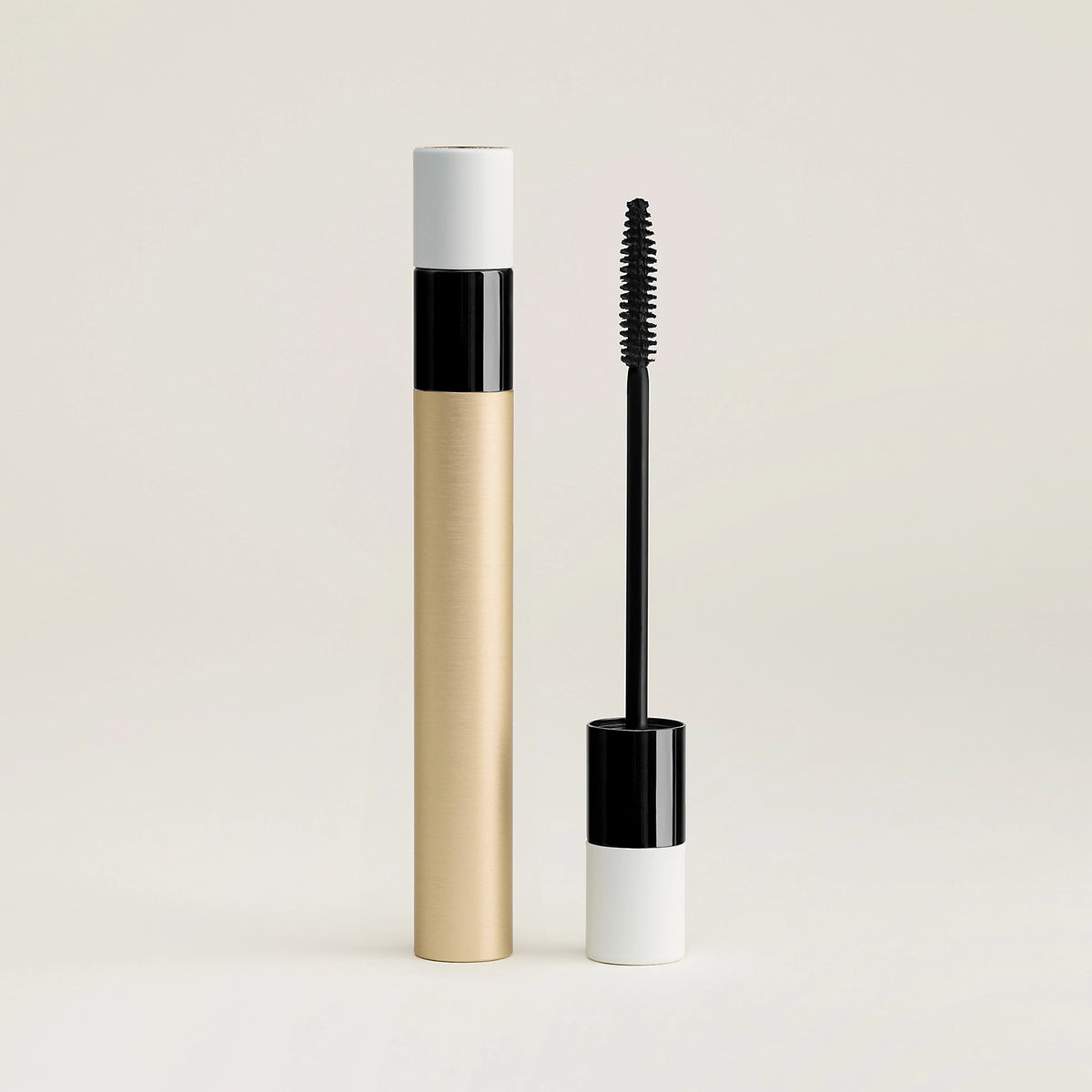 Mascara HERMÈS Trait d'Hermès Revitalizing Care Mascara #01 Noir Fusain - Kallos Vietnam