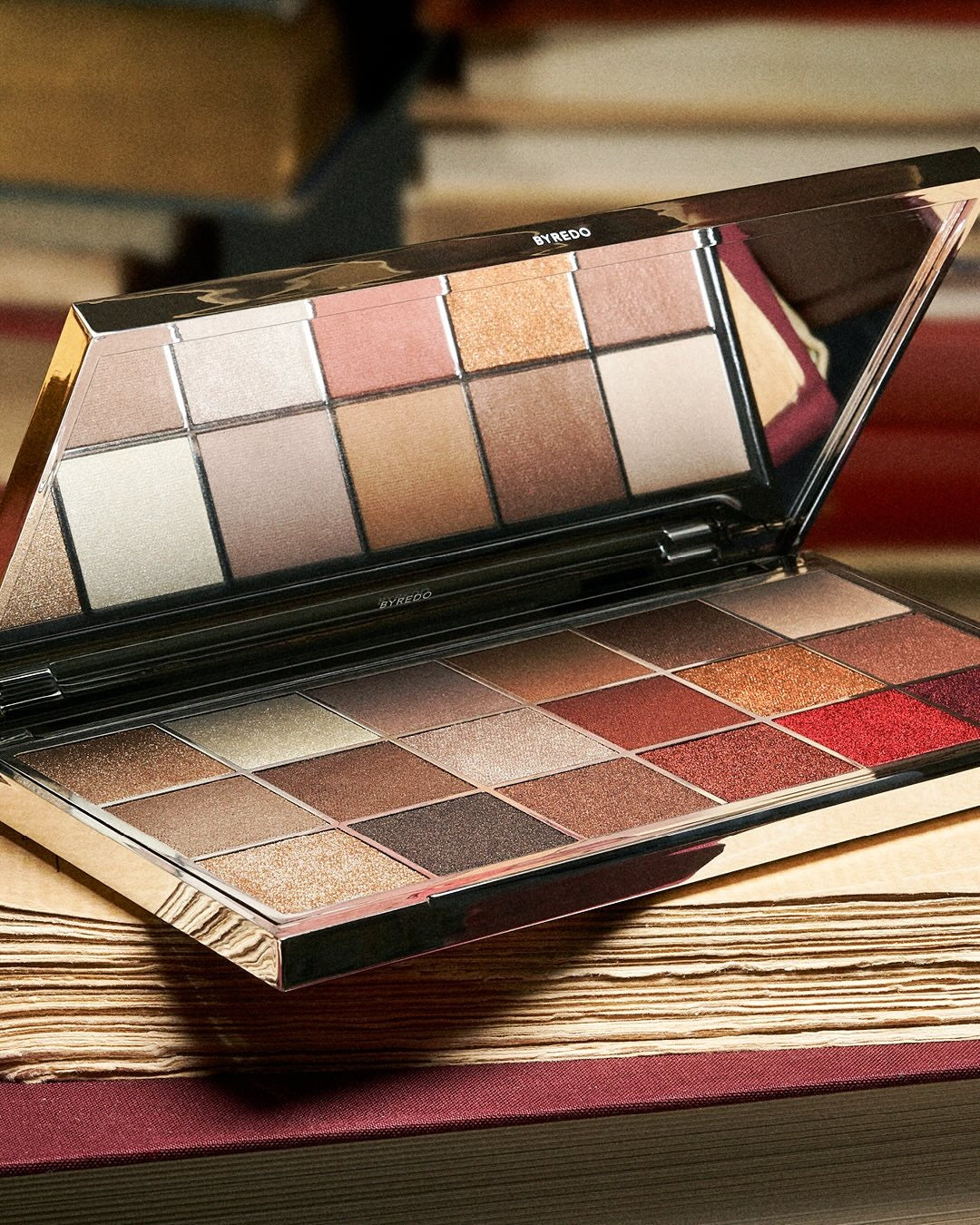 Phấn Mắt BYREDO Bibliophilia Eyeshadow Palette