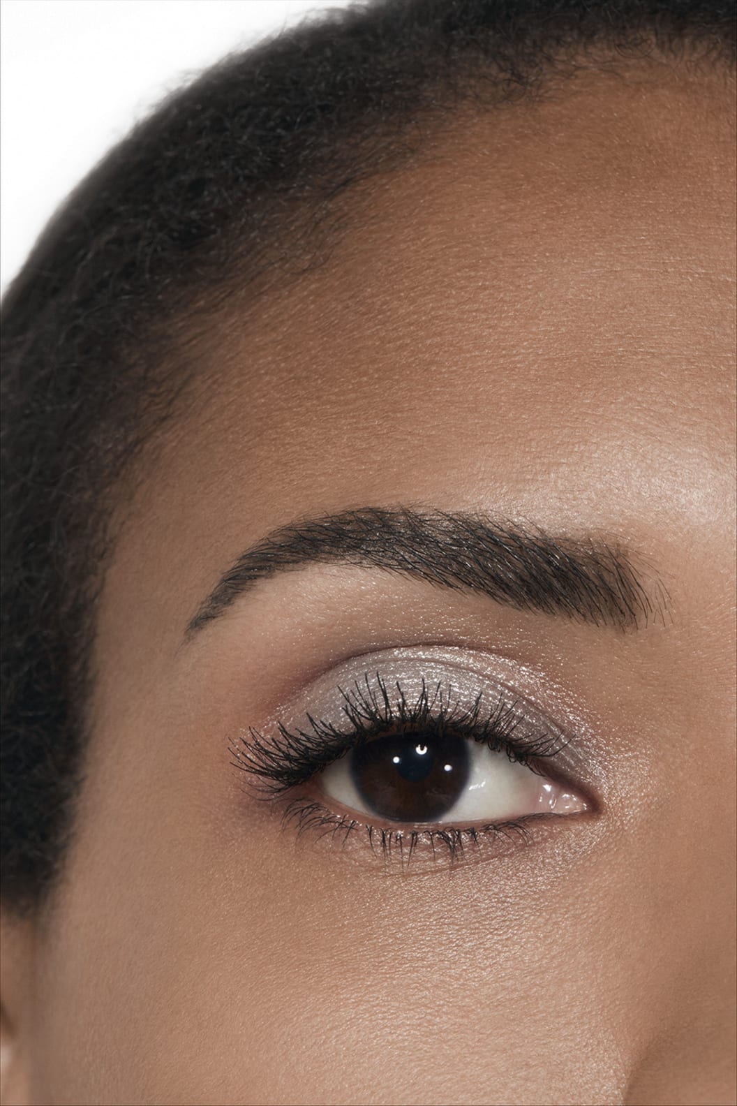 Phấn Mắt CHANEL Ombre Essentielle #230 Gris Paris - Pastel Grey - Kallos Vietnam