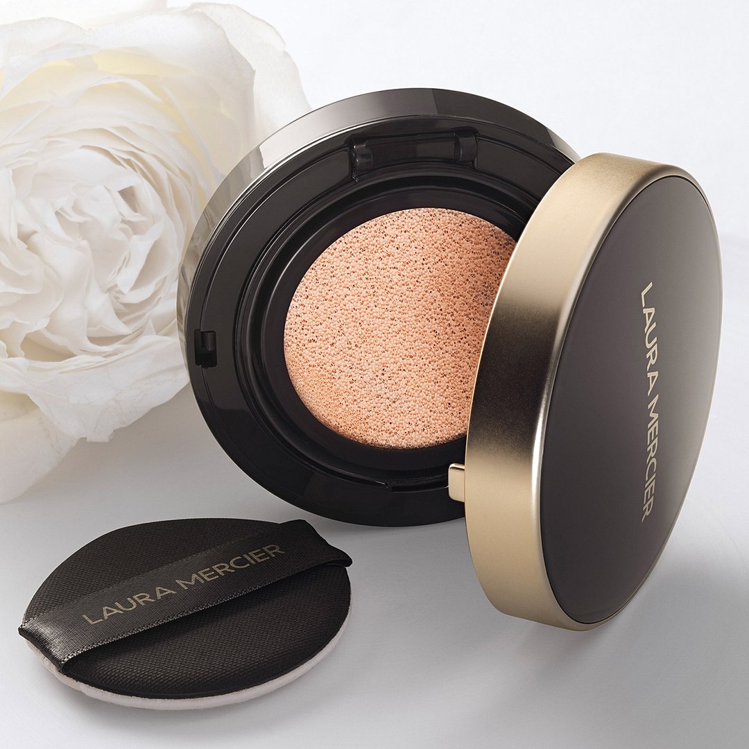Phấn Nước Laura Mercier Flawless Lumière Cushion #2N1 Cashew