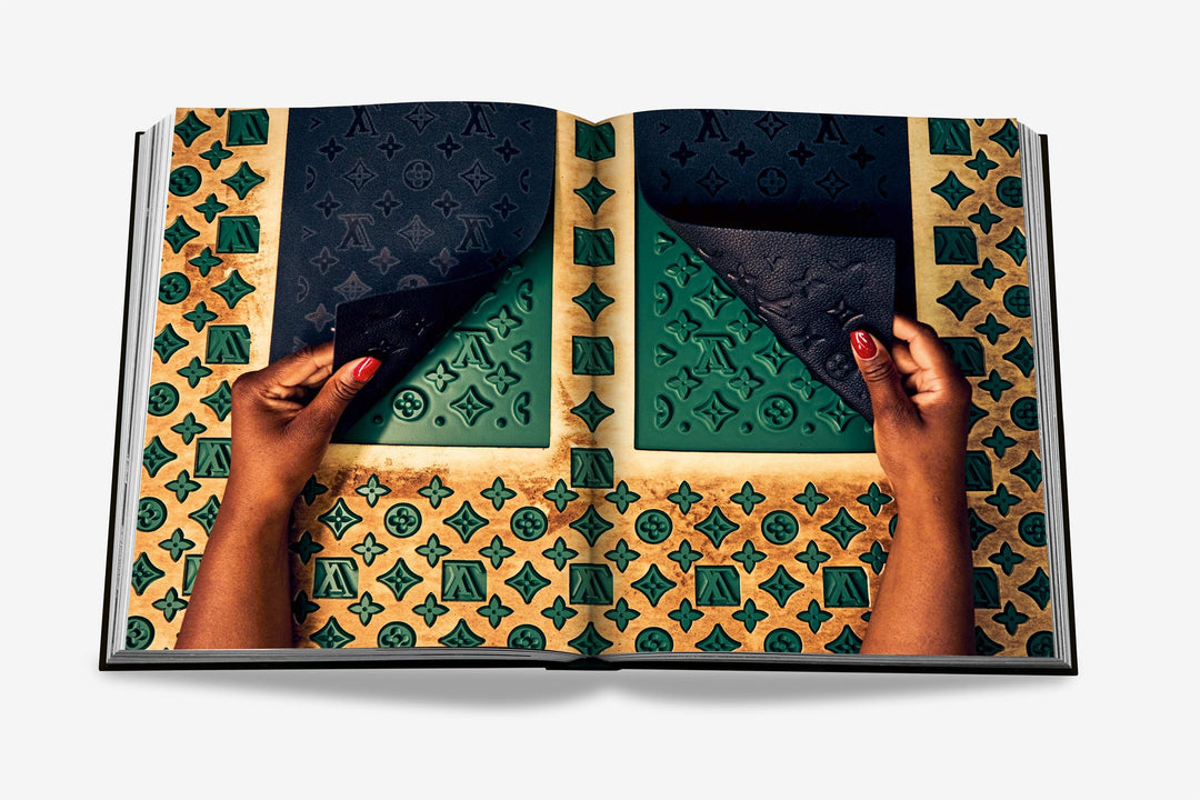 Sách ASSOULINE Louis Vuitton Manufactures - Kallos Vietnam
