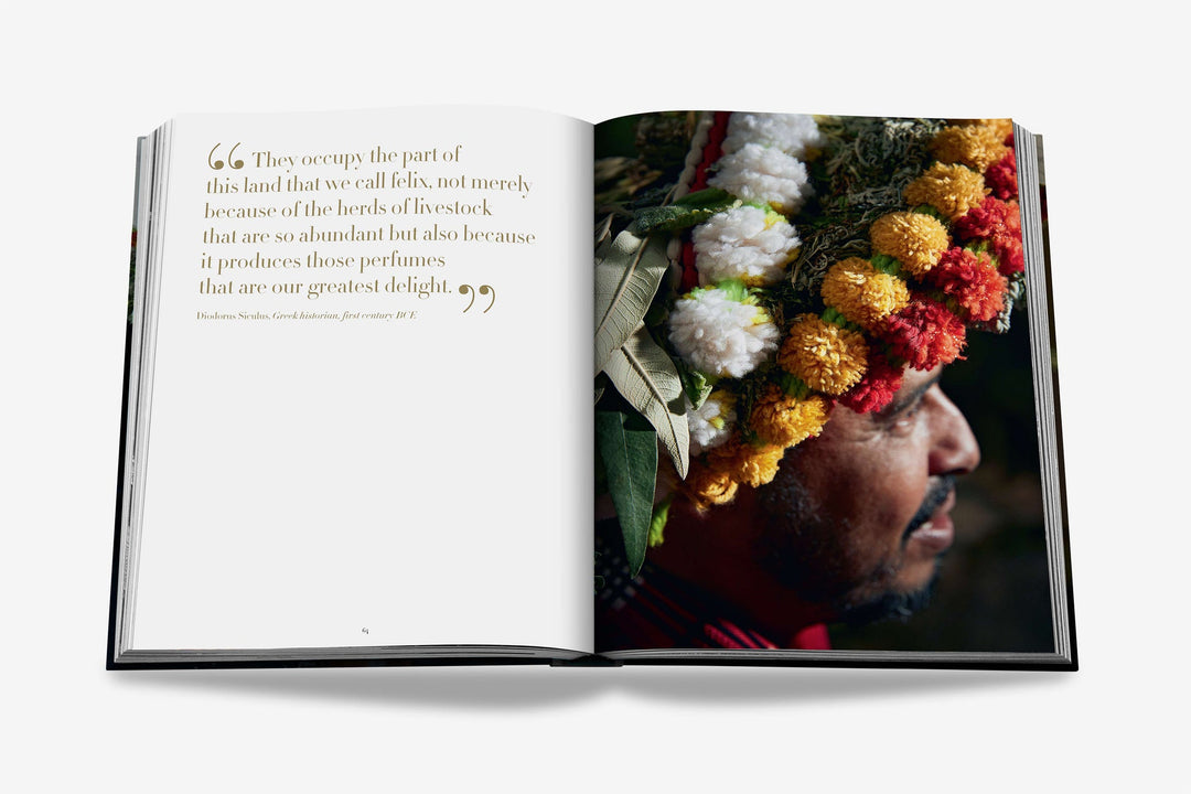 Sách ASSOULINE Saudi Arabia: Flower Men - Kallos Vietnam