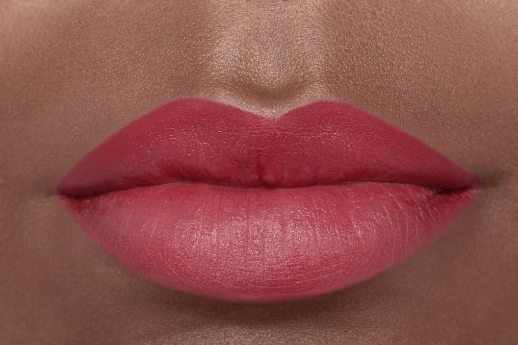 Son CHANEL Rouge Allure Velvet Lip Colour #La Favorite - Kallos Vietnam