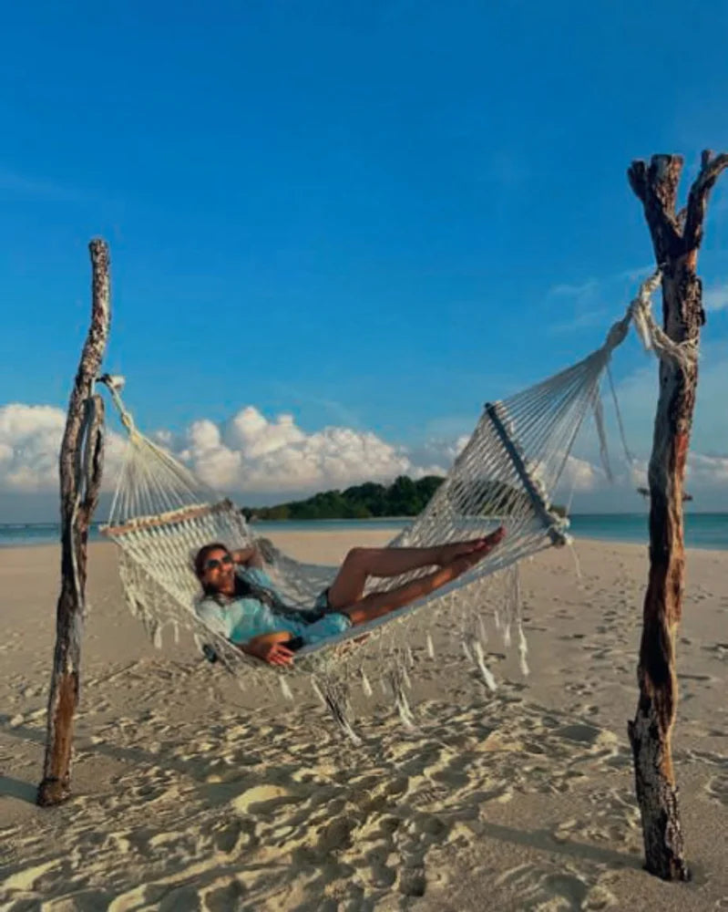 Tạp Chí Condé Nast Traveller (UK) Magazine #March 2025 - Kallos Vietnam