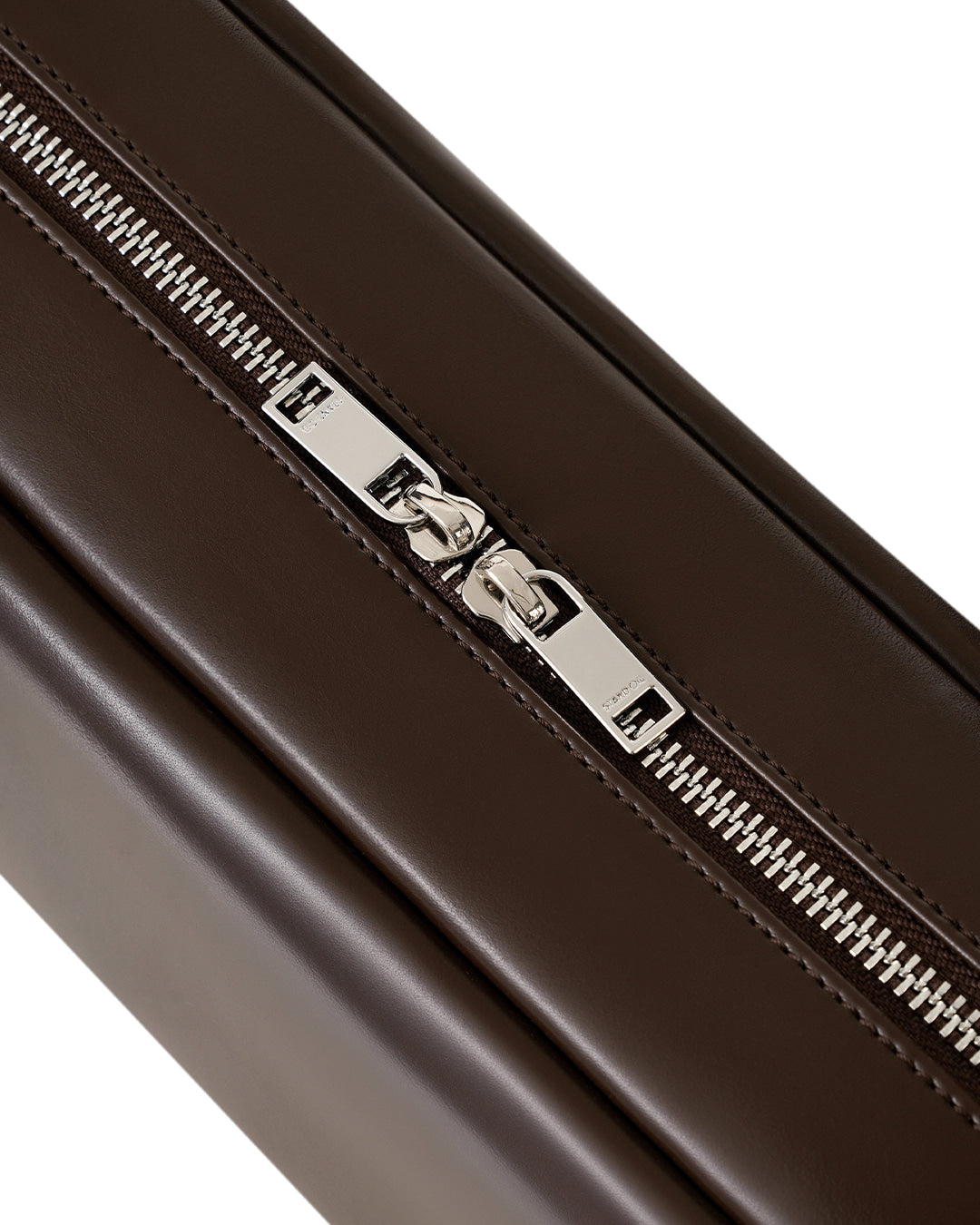 Túi Xách Stand Oil More Baguette Bag #Marron