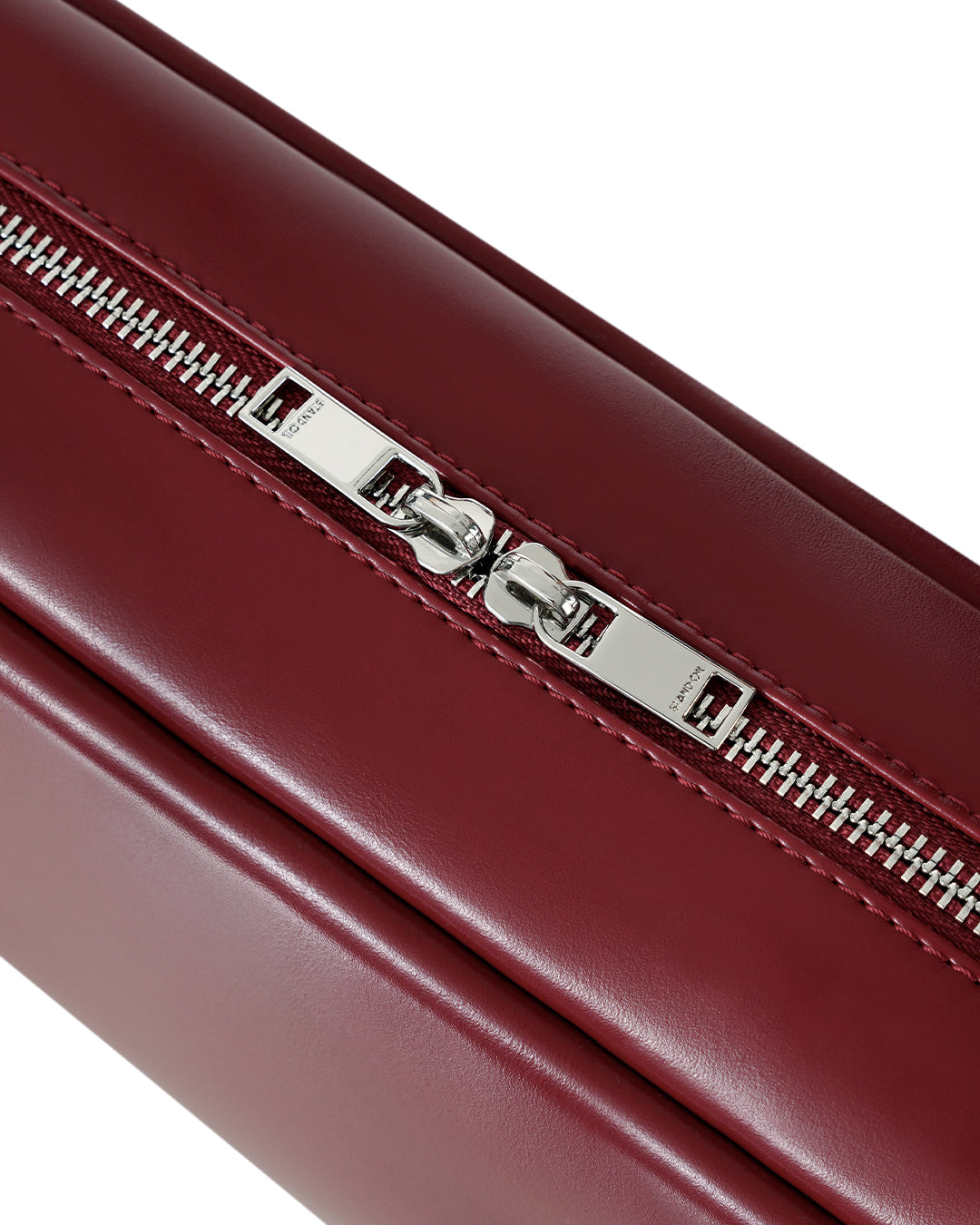 Túi Xách Stand Oil More Baguette Bag #Red Wine