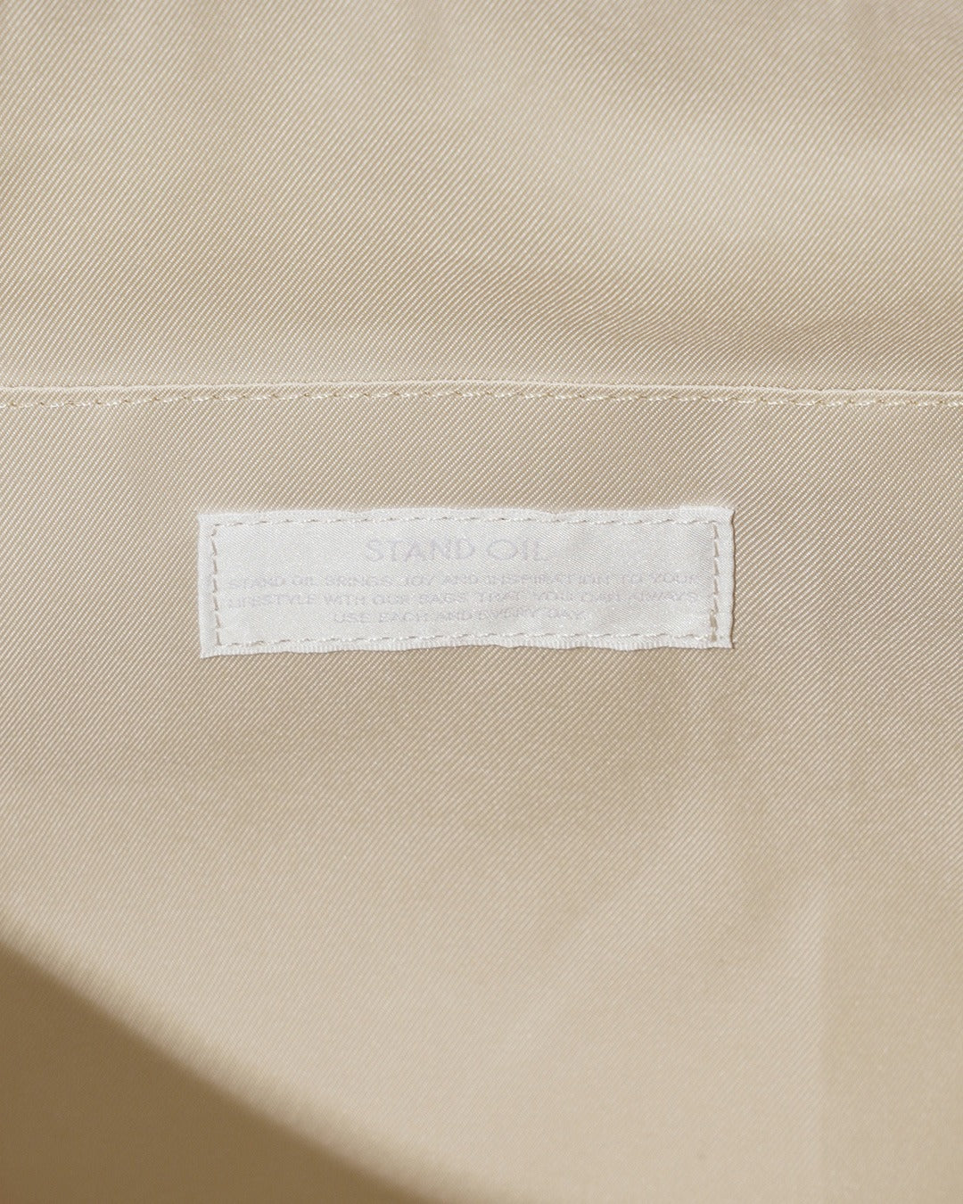 Túi Xách Stand Oil Ooze Bag #Cream