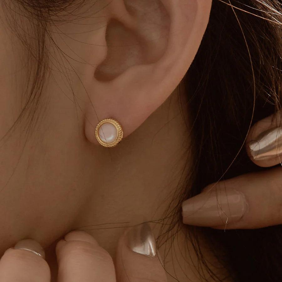 Bông Tai Wing Bling Adora Classic Mother Of Pearl Earrings - Kallos Vietnam