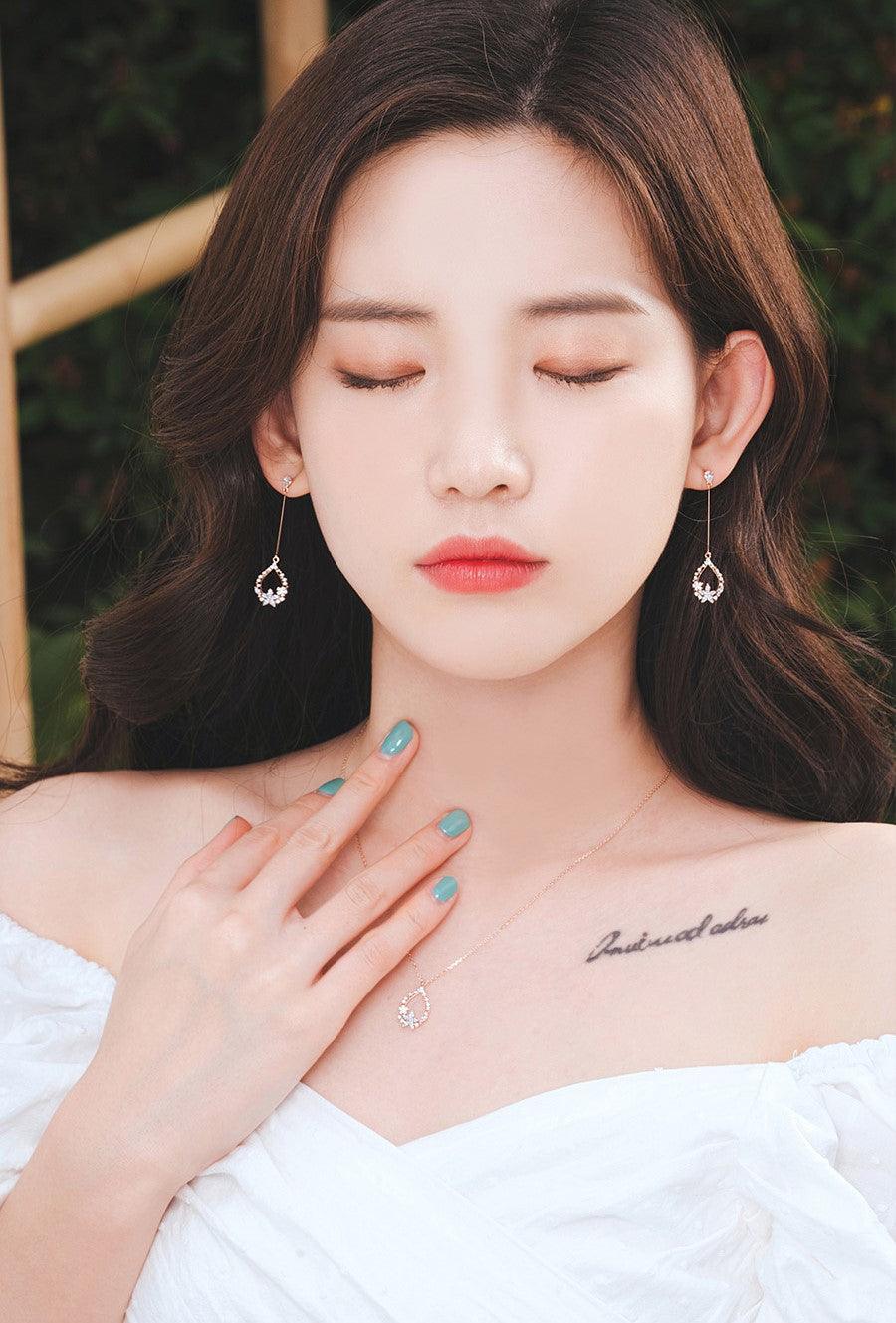 Bông Tai Wing Bling Bloom Daisy Earrings - Kallos Vietnam