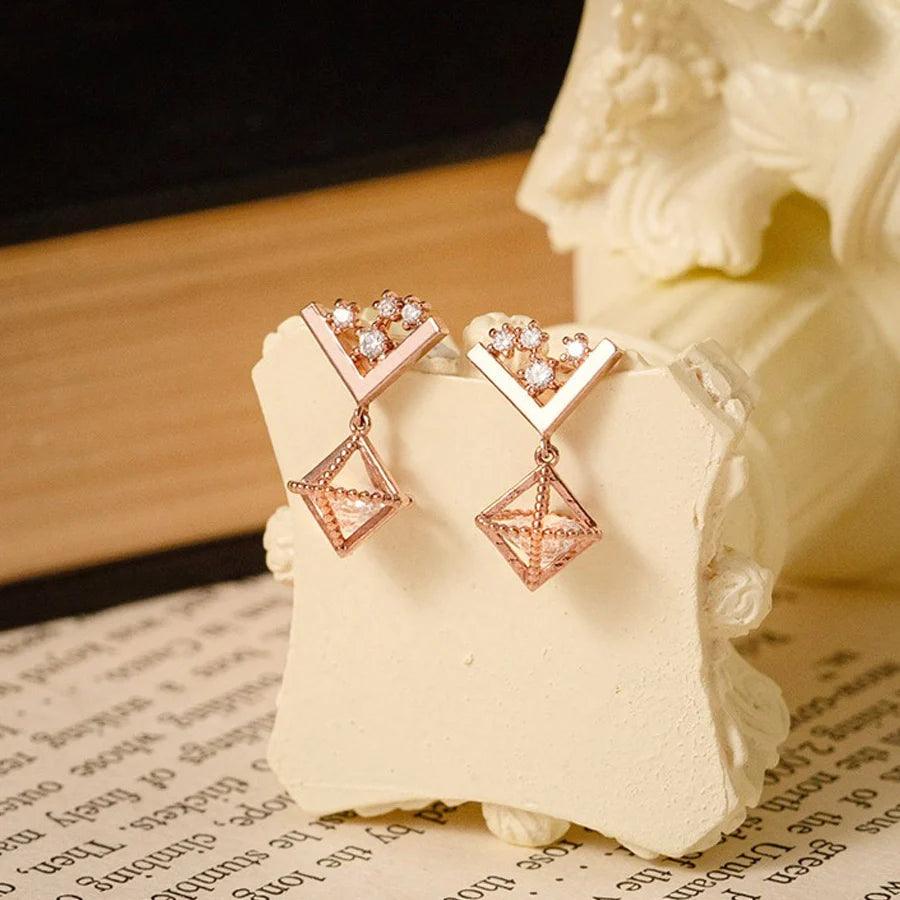 Bông Tai Wing Bling Goddess Of Victory Earrings - Kallos Vietnam