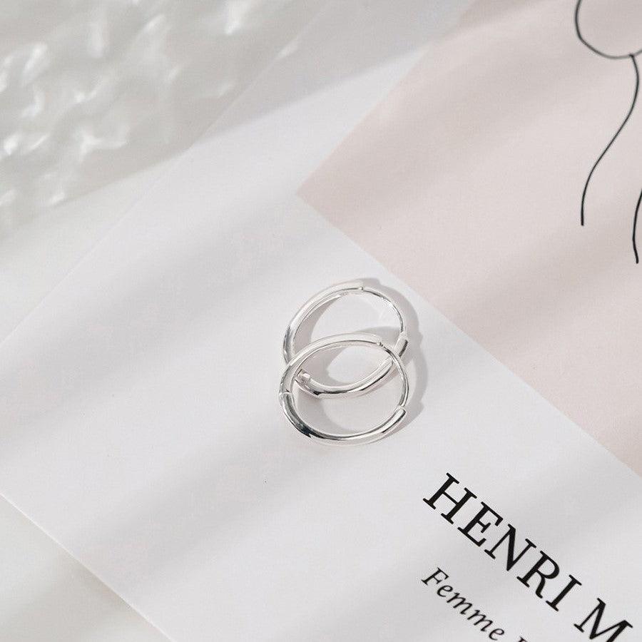 Bông Tai Wing Bling Smood Huggie Hoop Earrings - Kallos Vietnam