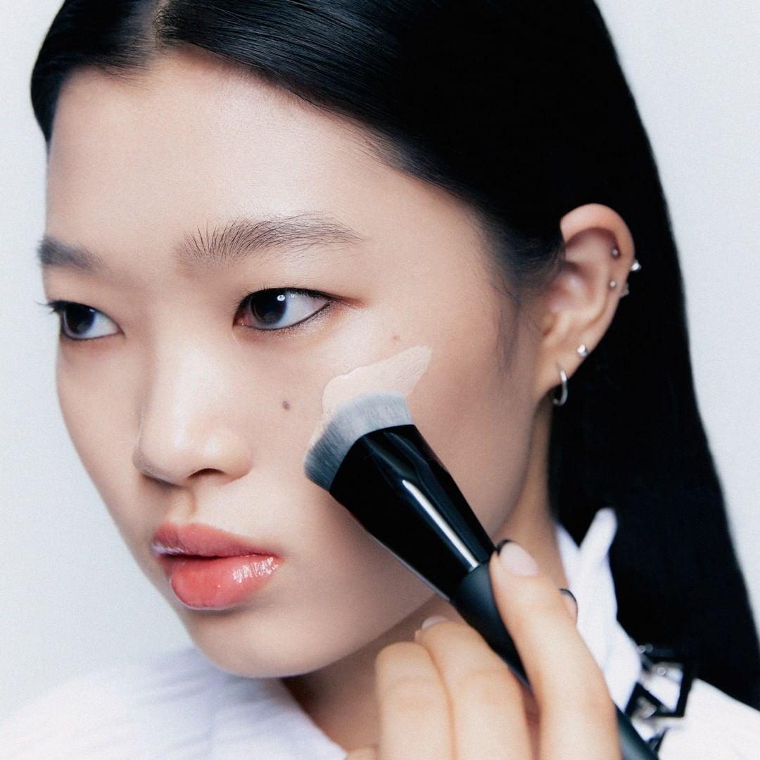 Kẻ Mắt Hera Easy Styling Eyeliner - Kallos Vietnam