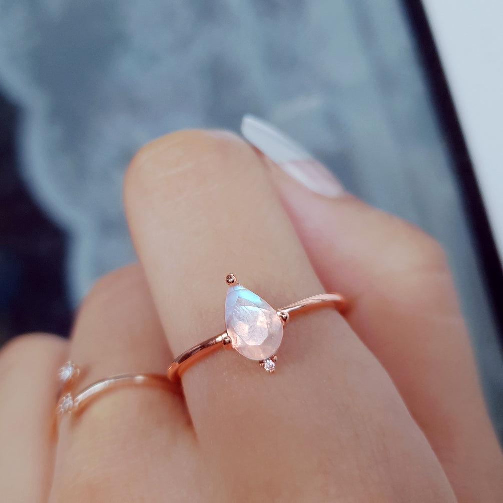 Nhẫn Wing Bling Natural Moonstone Selene Ring - Kallos Vietnam