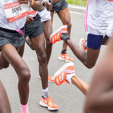 Cách phân biệt giày Adidas thật giả