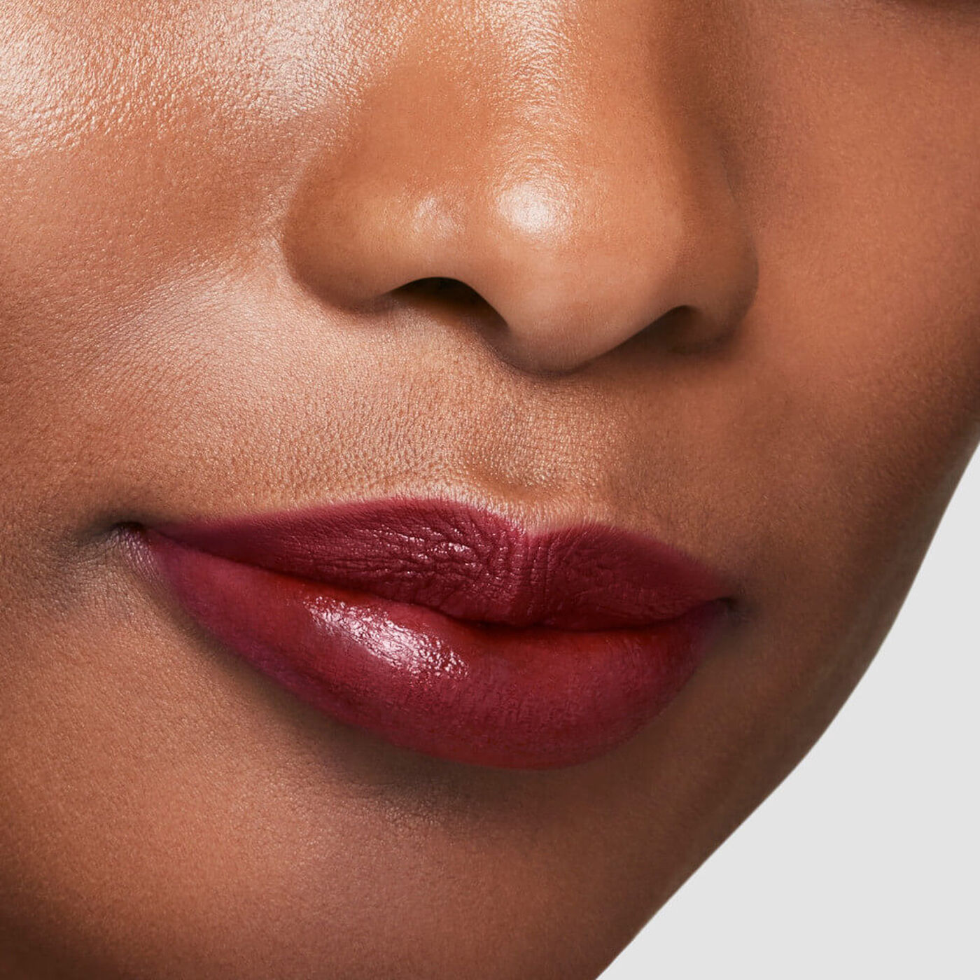 Son SHISEIDO Technosatin Gel Lipstick #424 Quantum Plum - Kallos Vietnam
