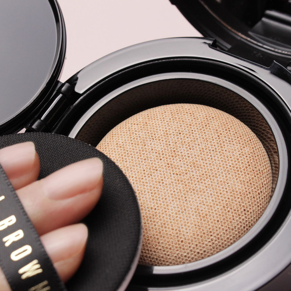 Phấn Nước Bobbi Brown Weightless Skin Cushion Foundation - Kallos Vietnam