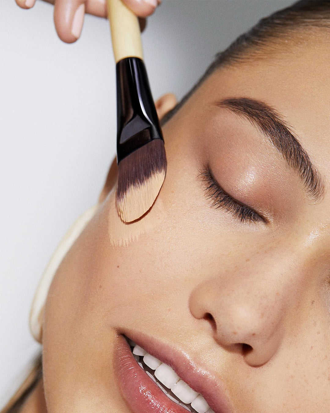 Cọ Trang Điểm BOBBI BROWN Foundation Brush - Kallos Vietnam