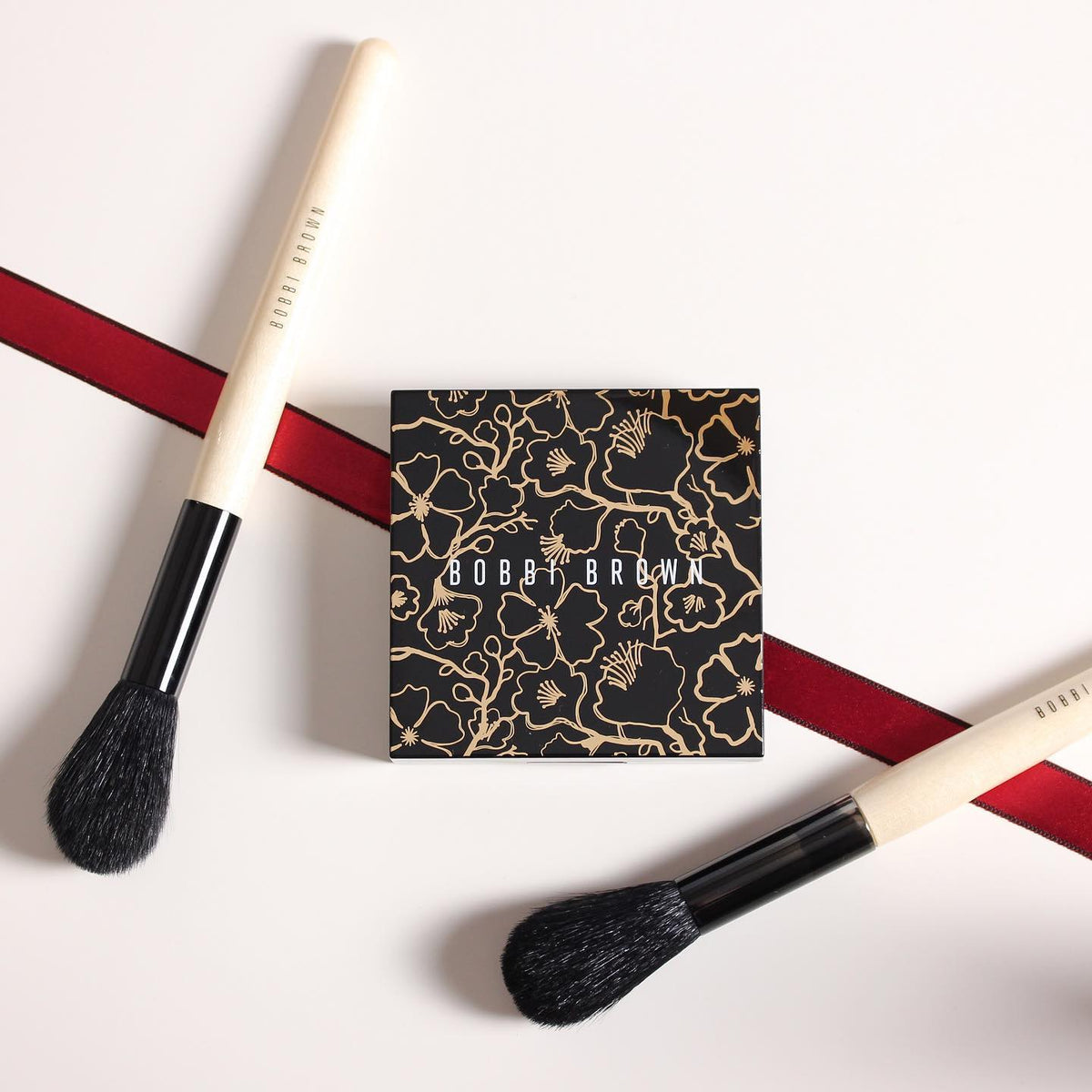 Cọ Trang Điểm BOBBI BROWN Sheer Powder Brush - Kallos Vietnam