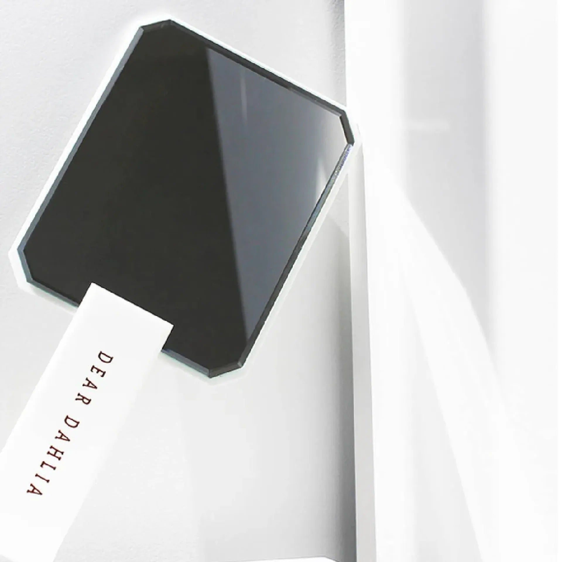 Gương Dear Dahlia Classic Octagon Hand Mirror - Kallos Vietnam