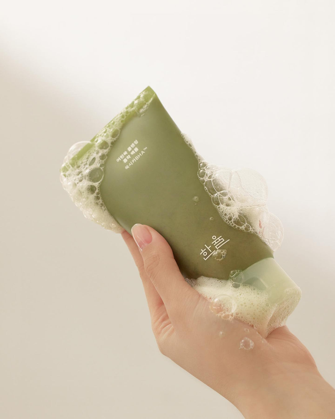 Sữa Rửa Mặt Hanyul Pure Artemisia Deep Clarifying Mask To Foam Cleanser