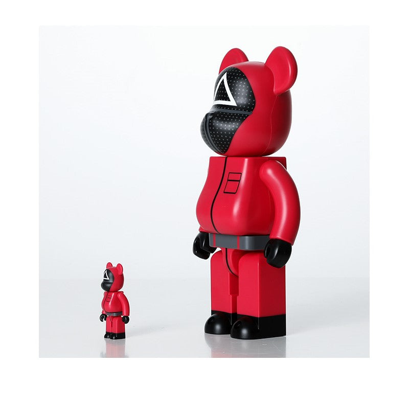 Mô Hình BEARBRICK Squid Game Guard #Triangle - Kallos Vietnam