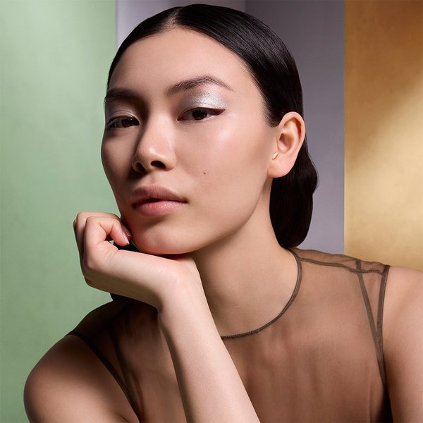 Phan Mat PRADA Dimensions Eyeshadow Holiday Limited - Kallos Vietnam
