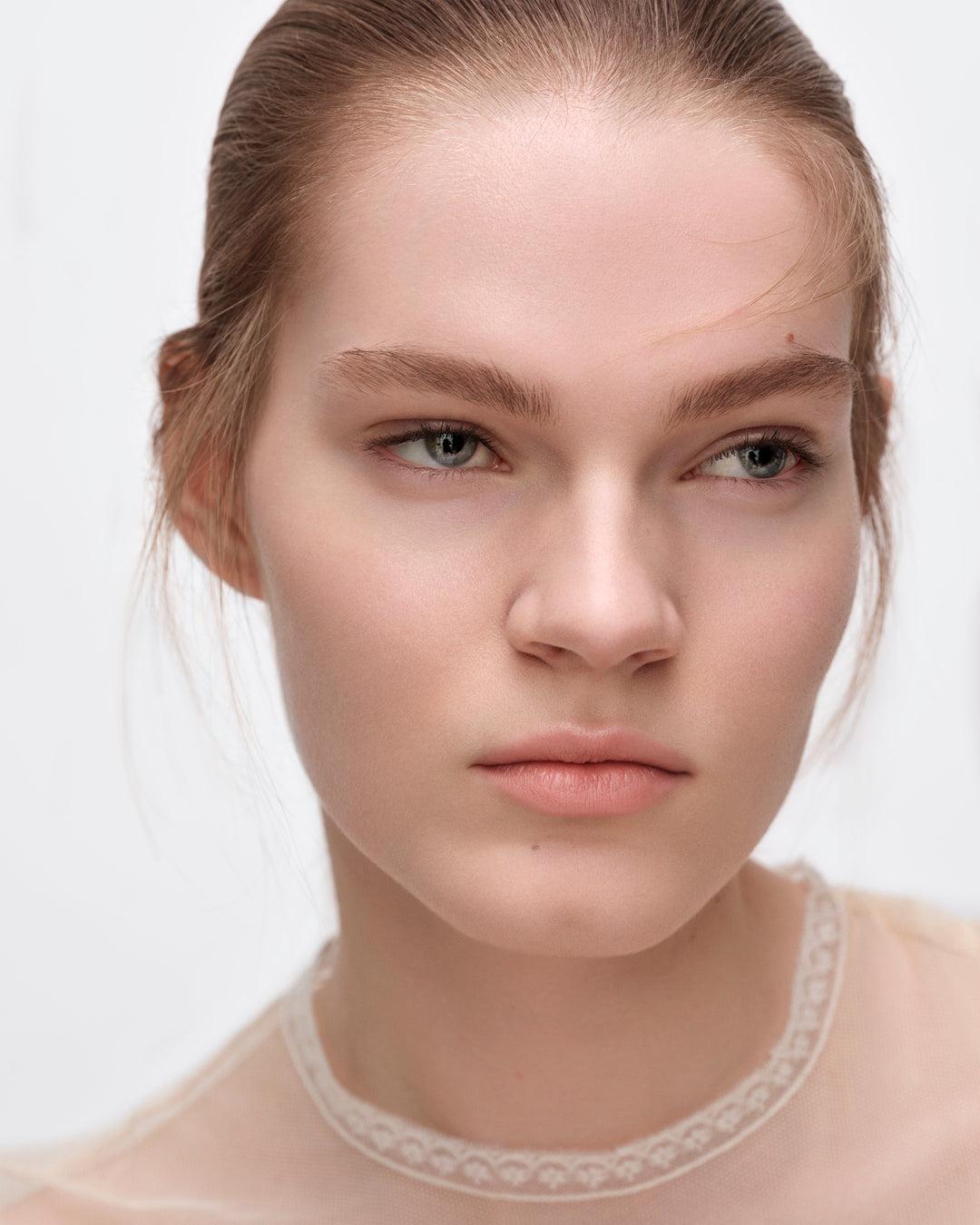 Phấn Nước PRADA Reveal Mesh Cushion Foundation #LN25 Light Neutral - Kallos Vietnam