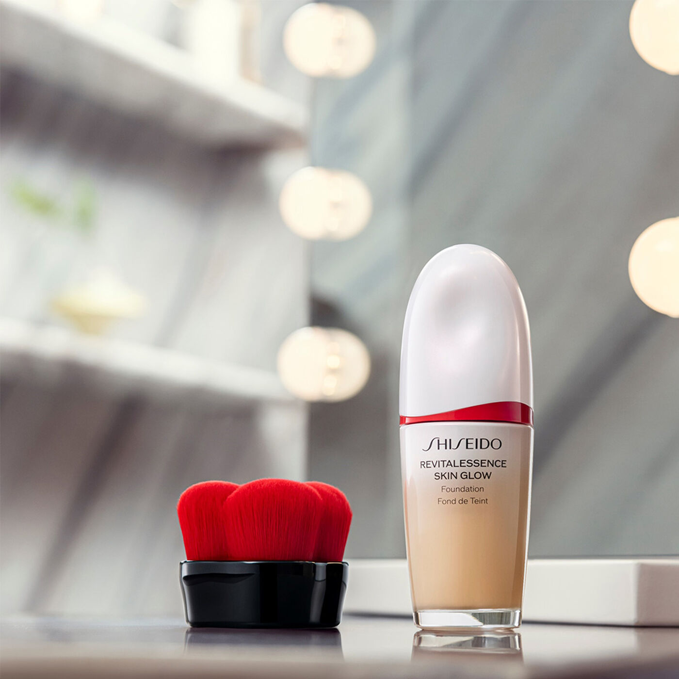 Kem Nền Shiseido RevitalEssence Skin Glow Foundation - Kallos Vietnam