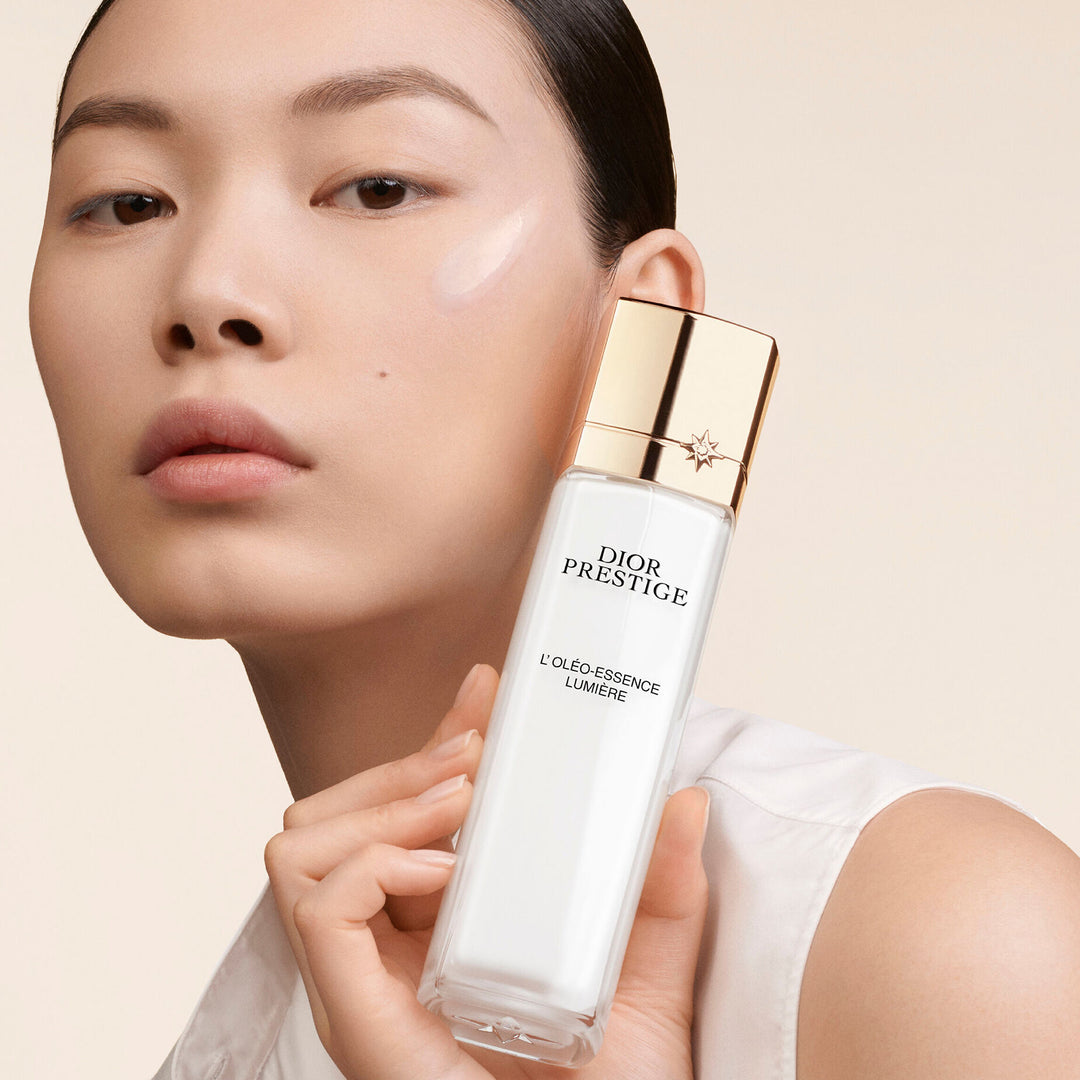 Sia Duong DIOR Prestige L’Oléo Essence Lumière 2