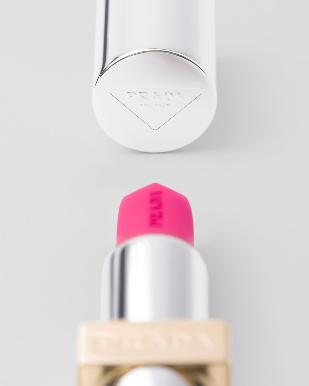 Son PRADA Monochrome Hyper Matte Lipstick #P55 - Fuschia - Kallos Vietnam