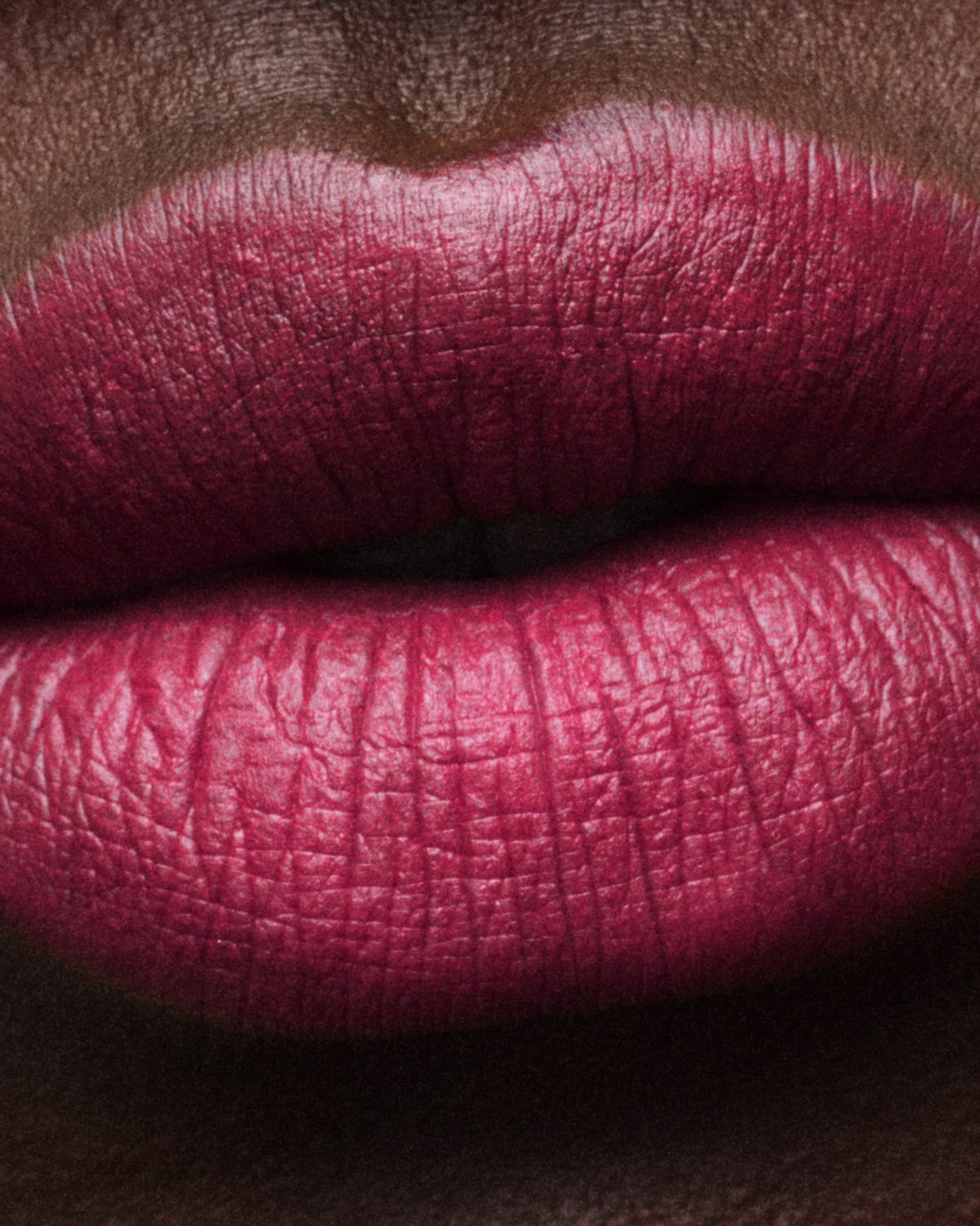 Son PRADA Monochrome Hyper Matte Lipstick #P55 - Fuschia - Kallos Vietnam