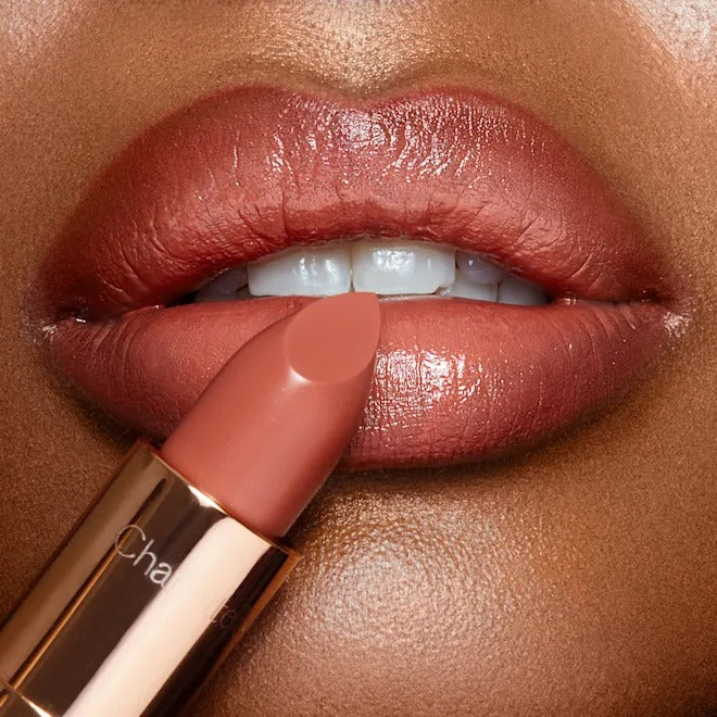 Son Charlotte Tilbury Kissing Lipstick #Stoned Rose