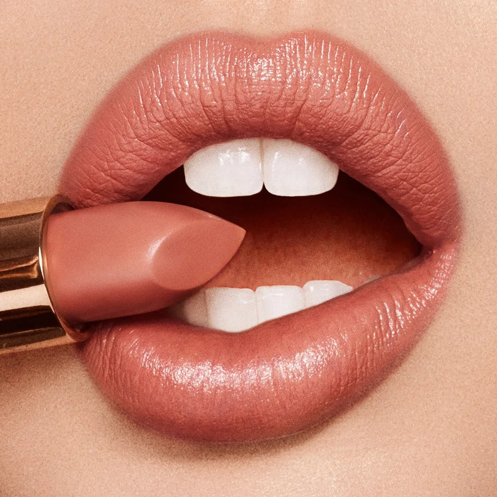 Son Charlotte Tilbury Kissing Lipstick #Stoned Rose