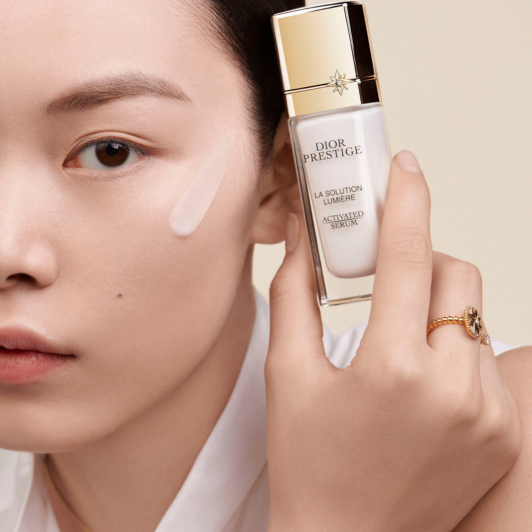 Tinh Chat DIOR Prestige La Solution Lumière Activated Serum 2