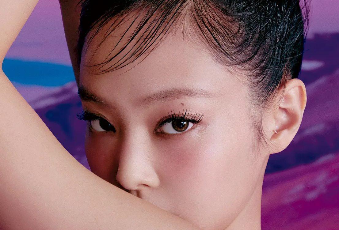 Tạp Chí Vogue Japan Jenny July 2023 - Kallos Vietnam