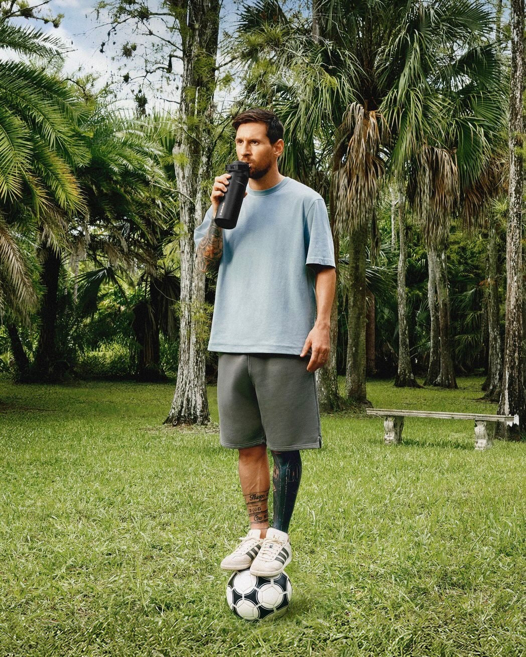 Bình Nước STANLEY IceFlow Aerolite Bottle Flip Straw 2.0 #Messi GOAT Black