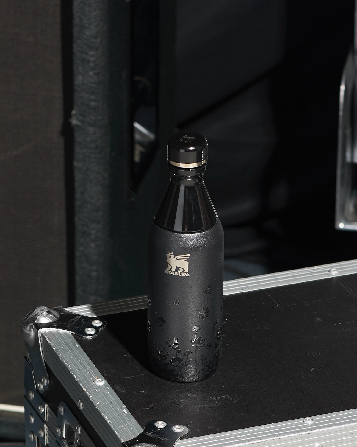 Bình Nước Stanley1913 x JENNIE All Day Slim Bottle #Midnight Ruby