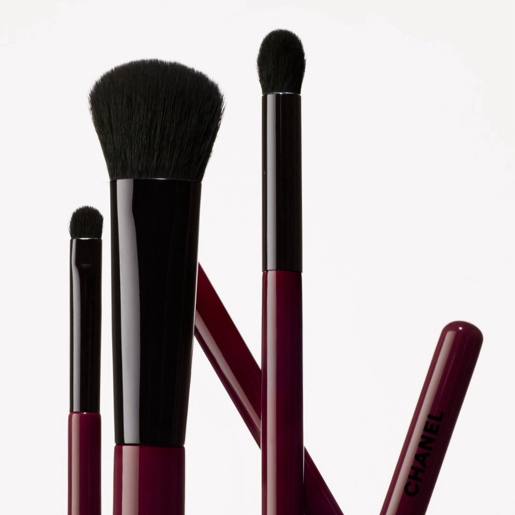 Bộ Cọ Trang Điểm CHANEL Les Pinceaux Rouge Noir