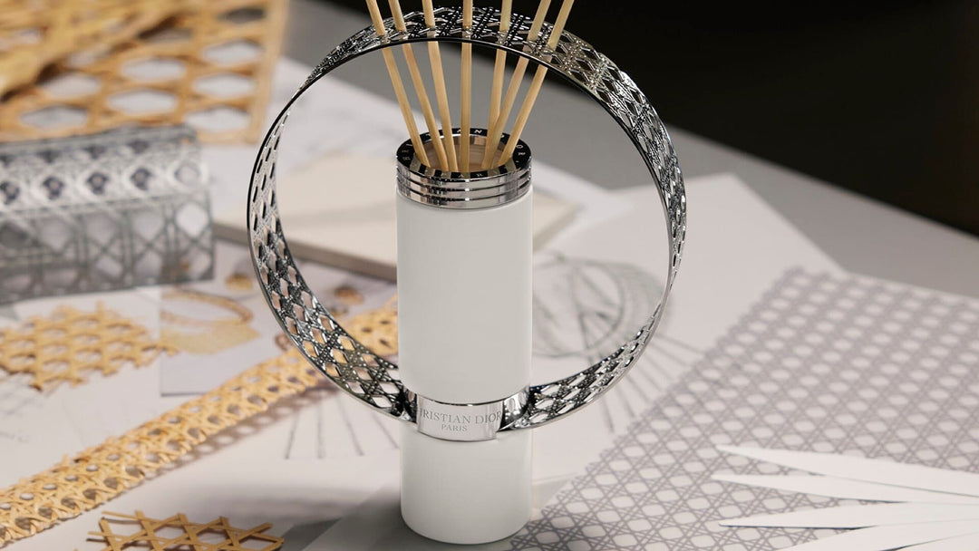 Bộ Quà Tặng Dior Bouquet Privé Home Fragrance Diffuser Holiday 2025