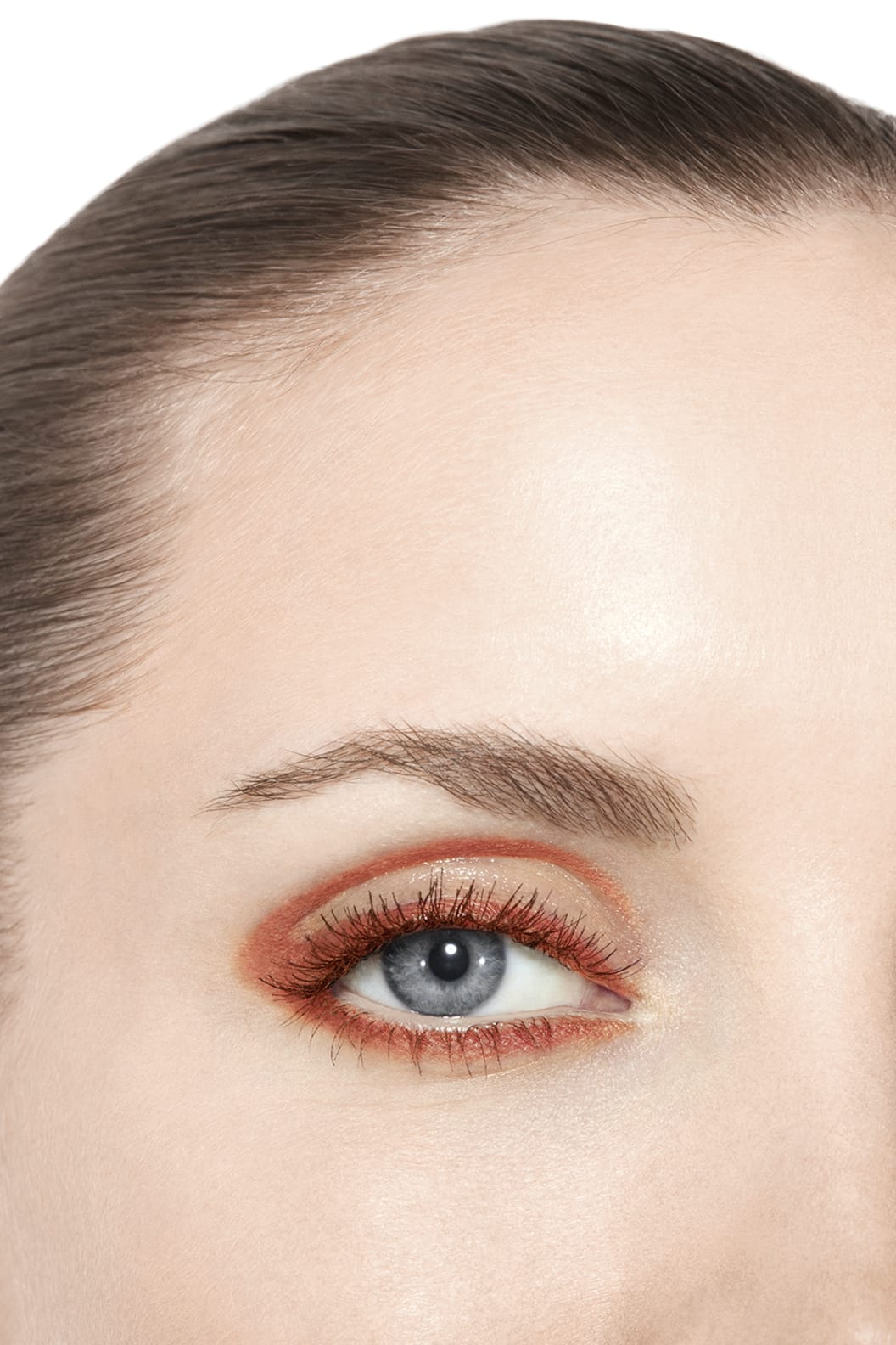 Bút Phấn Mắt CHANEL Stylo Ombre Et Contour #56 Pêche Poudré-Kallos