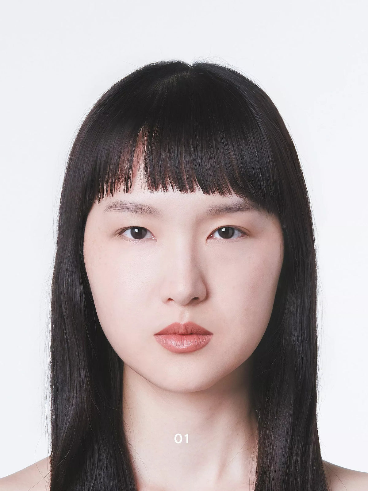 Chì Viền Môi GUCCI Crayon Contour Des Lèvres Lip Pencil #01 Pinky Beige