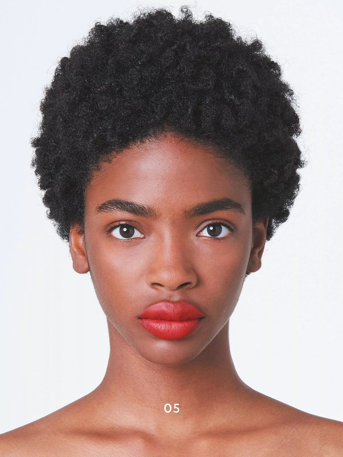 Chì Viền Môi GUCCI Crayon Contour Des Lèvres Lip Pencil #05 Cranberry Red