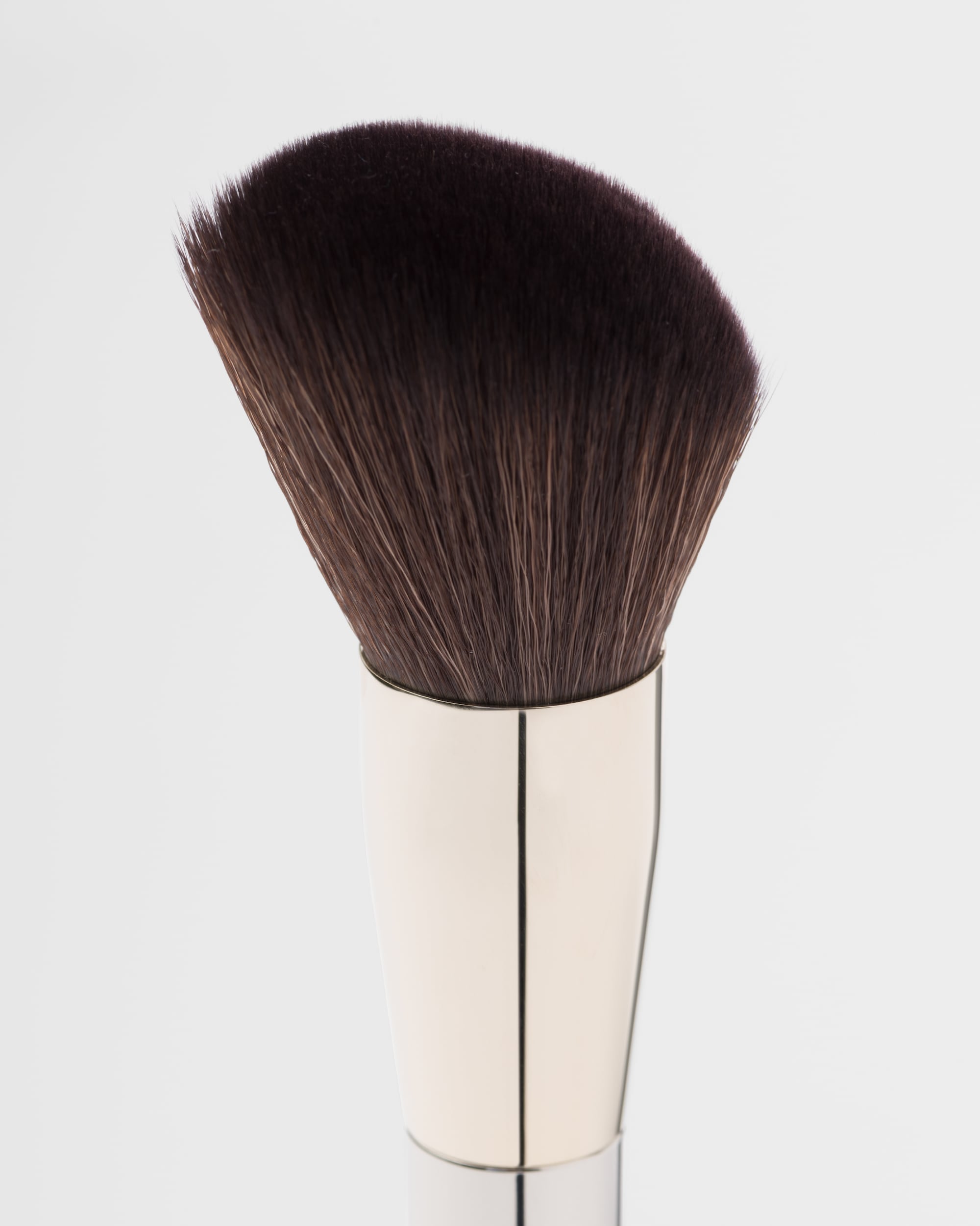 Cọ Phấn Má Hồng PRADA 02 Powder Sculpting Brush - Kallos Vietnam